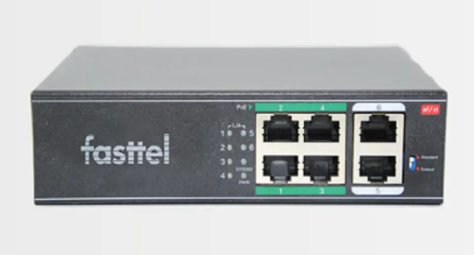 PoE Switch 1x in en 4xPOE uit